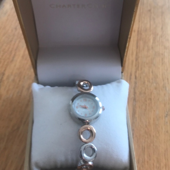 Ladies Watch - Picture 2 of 3